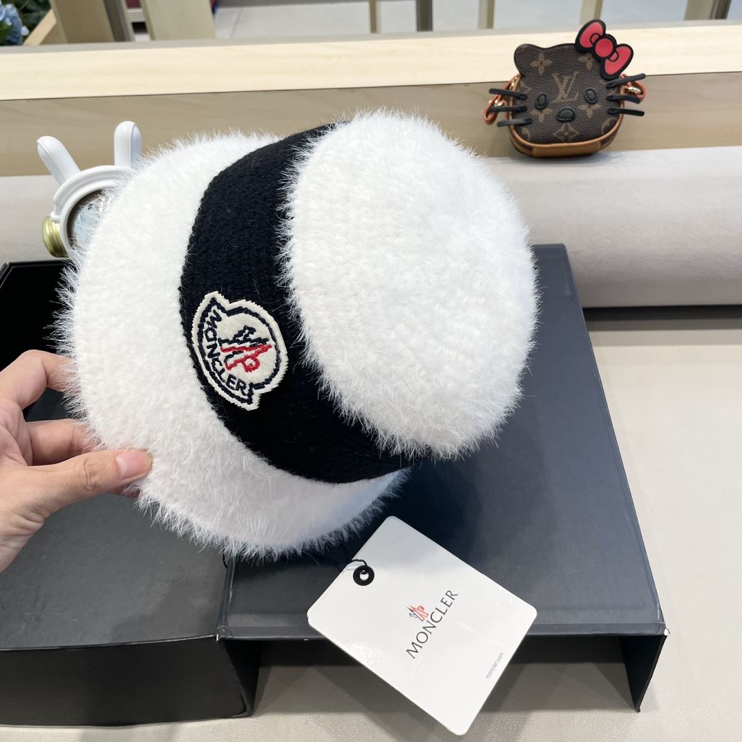 Moncler Caps